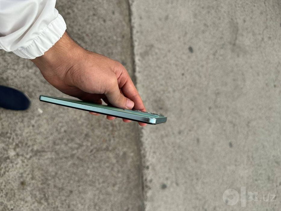 Telefon Vivo v 27e