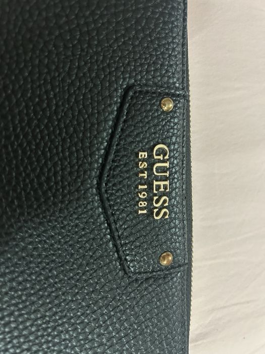 Дамско Портмоне GUESS