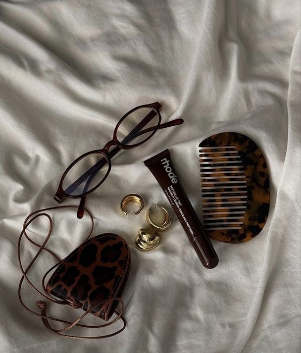 Зажим для очков на магните