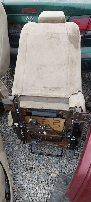 Сиденья от мазды 6