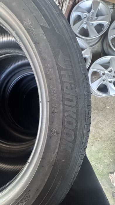 Продам летние шины 245,45,18