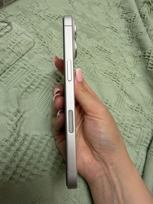 Айфон 16 с гарантией