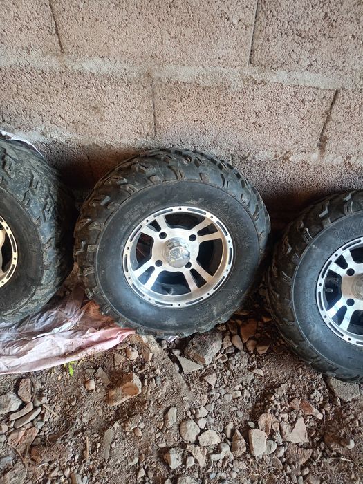 Продам диски на квадрик