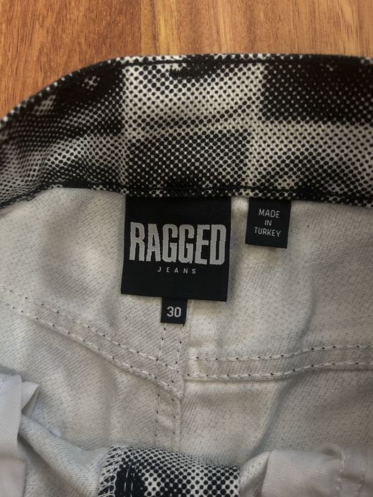 Blugi Ragged design unic