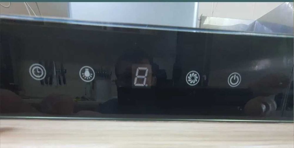 Абсорбатор 90см.Супер мощен.