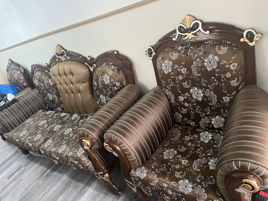 Диван+2кресло,60 000 т (торг),срочно!