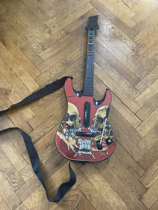 Безжична китара Guitar Hero за Xbox 360 + игри