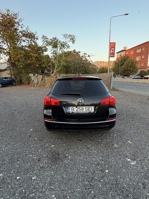 OPEL Astra 2013 — imagine 4