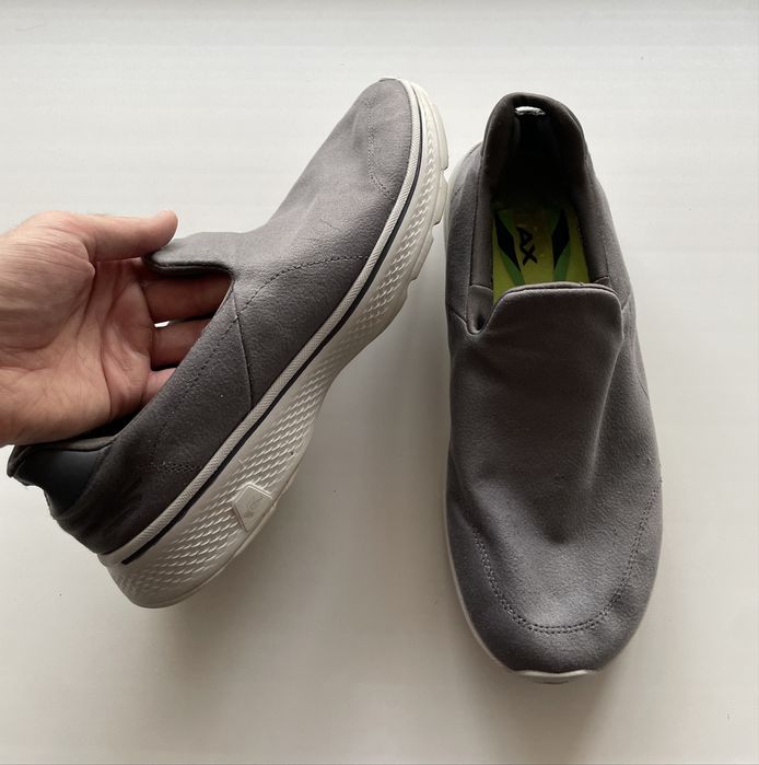 Кроссовки Skechers