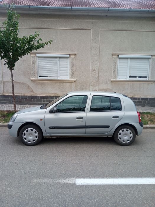Vând Renault Clio 2