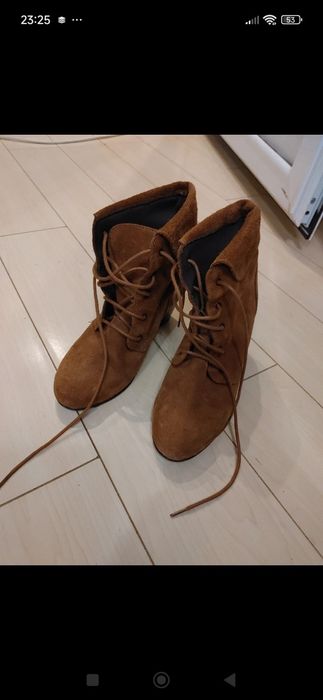 Ghetute piele intoarsa B-B-Up