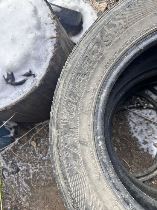 Прлдам резину 225/65/17