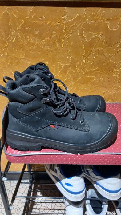 Спец ботинок все сезонный