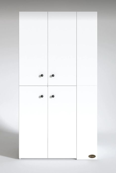 Шкаф за пералня и сушилня с рафтове