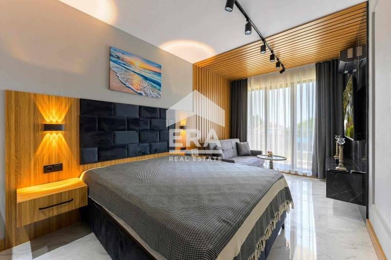 Продава се Едностаен апартамент в с. Шкорпиловци, Област Варна - 37 кв.м за 1433 €/кв.м - Снимка #1