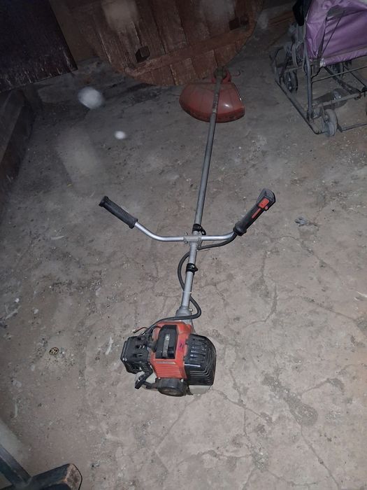 Продам триммер.PIT