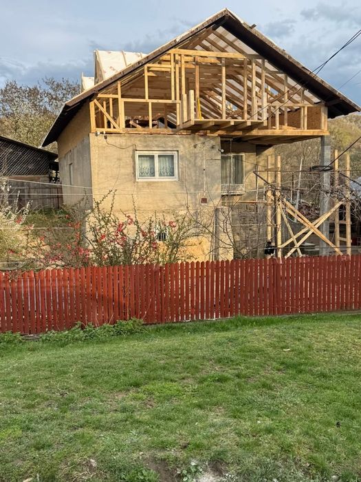Acoperisuri și reparatii