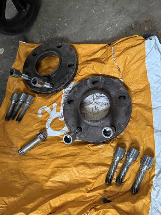 Distanțiere 5x120 pt BMW  cu  prezoane