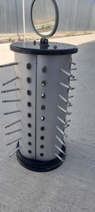 Vând suporți expunere ochelari