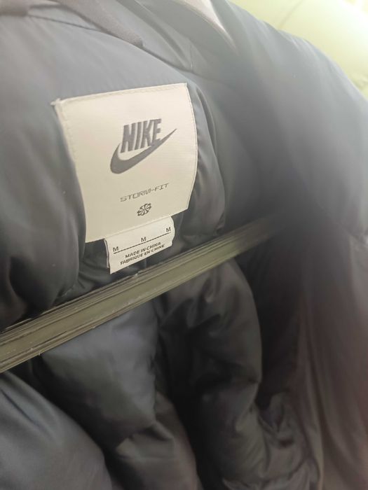 Мъжко зимно яке Nike