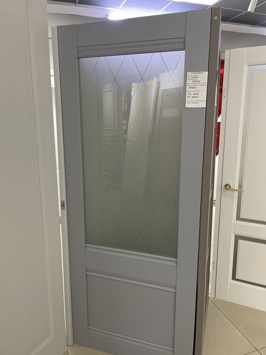 Двери высота 220 с витрины продам