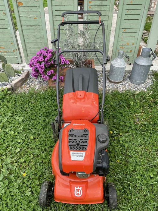 Бензинова косачка Huskvarna