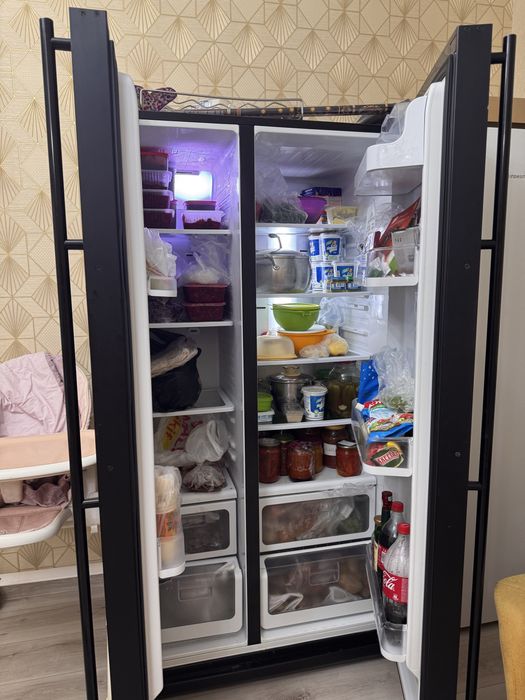 Продам холодильник