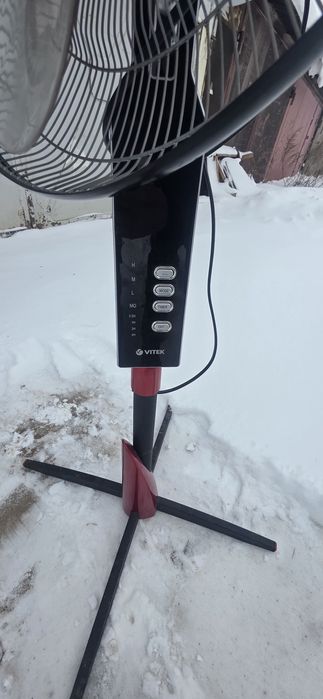 Продам Вентилятор торг есть