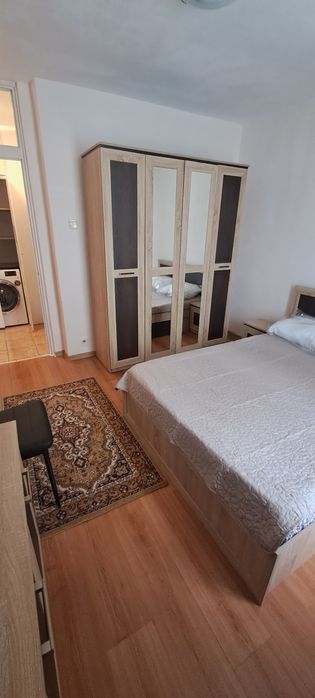 Proprietar ofer la chirie apartament 2 camere,decomandat,56mp,sec3