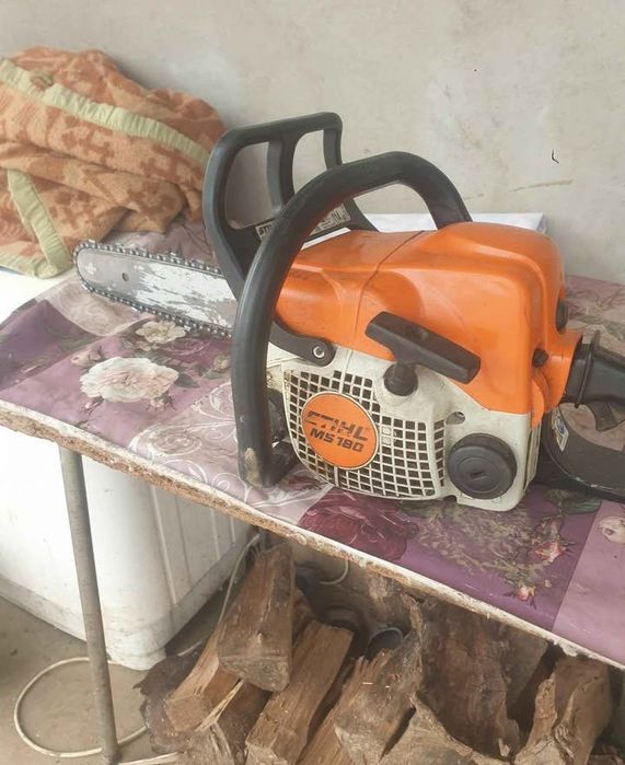 Vând Drujba Stihl 180 Ms