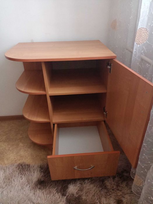 Тумба б/у в хорошем состоянии