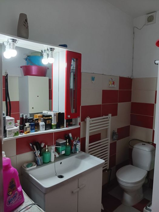 Vând apartament 3 camere