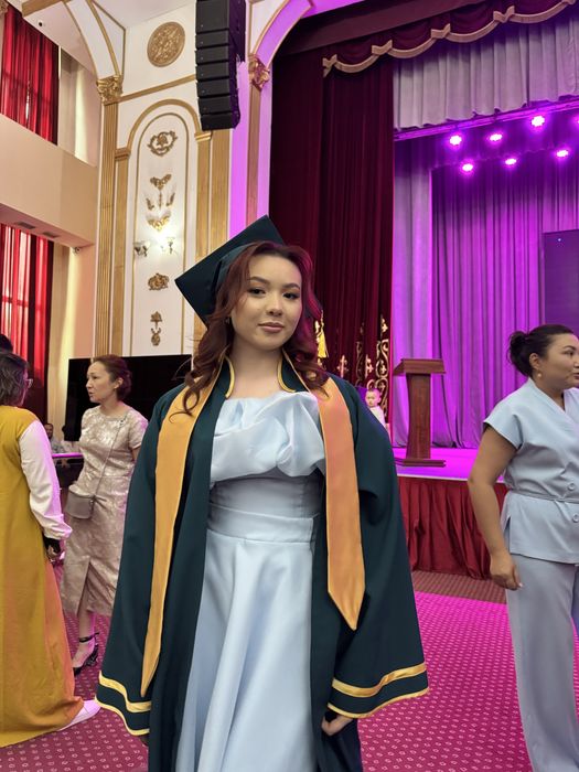 Платья вечерный