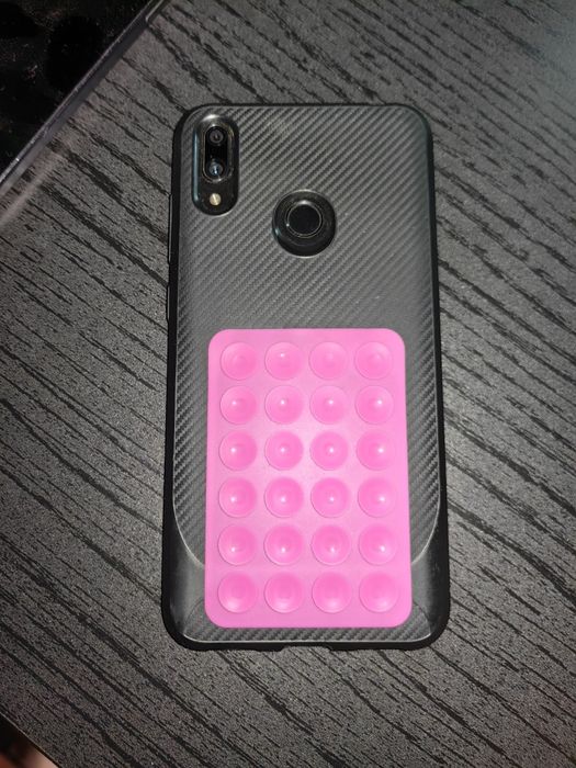 Продам телефоны Huawei