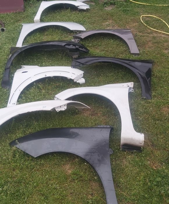 Bara Logan  , aripa sânga dreaptă  , capote