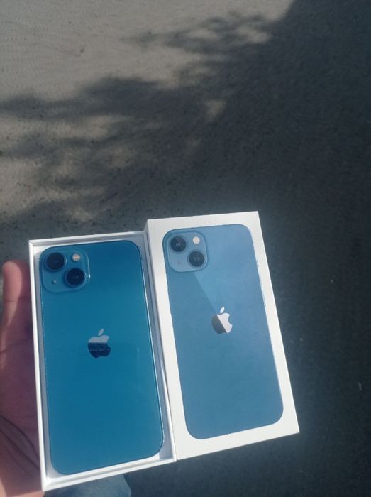 продается айфон 13