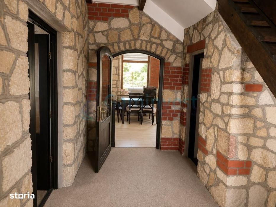 Casa de vanzare in Oradea,3000 mp,priveliste spre oras Gaminvest V4698