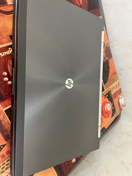 HP EliteBook 8760W 17,3 - i7-2820QM 20GB RAM, SSD 120gb/HDD 500GB ,