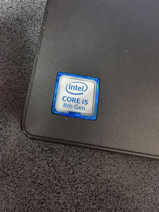 Vând Sau Schimb Leptop Cu Thouch Lenovo