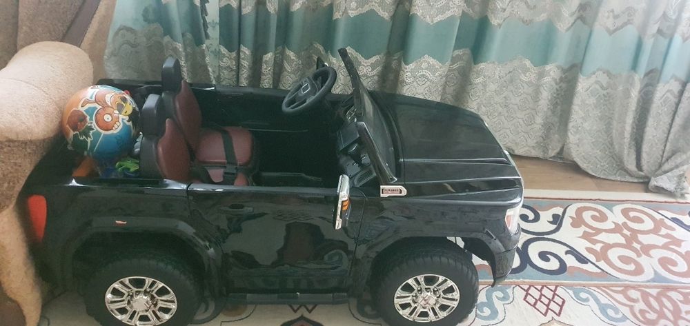 Продам машинку в отличном состоянии