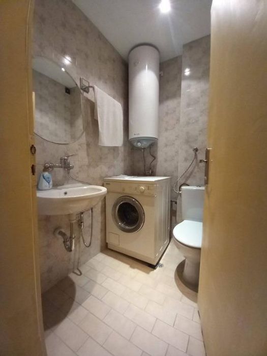 Дава се под наем Двустаен апартамент в Пловдив, Център - 80 кв.м за 450 € - Снимка #6