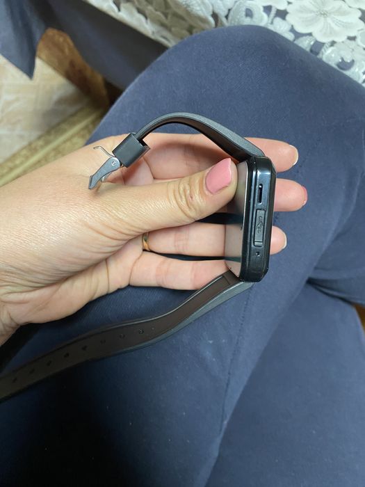 Чисто  нов Смарт часовник