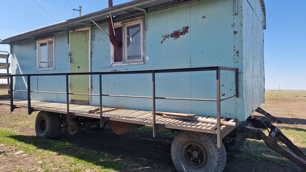 Вагончик на колёсах.