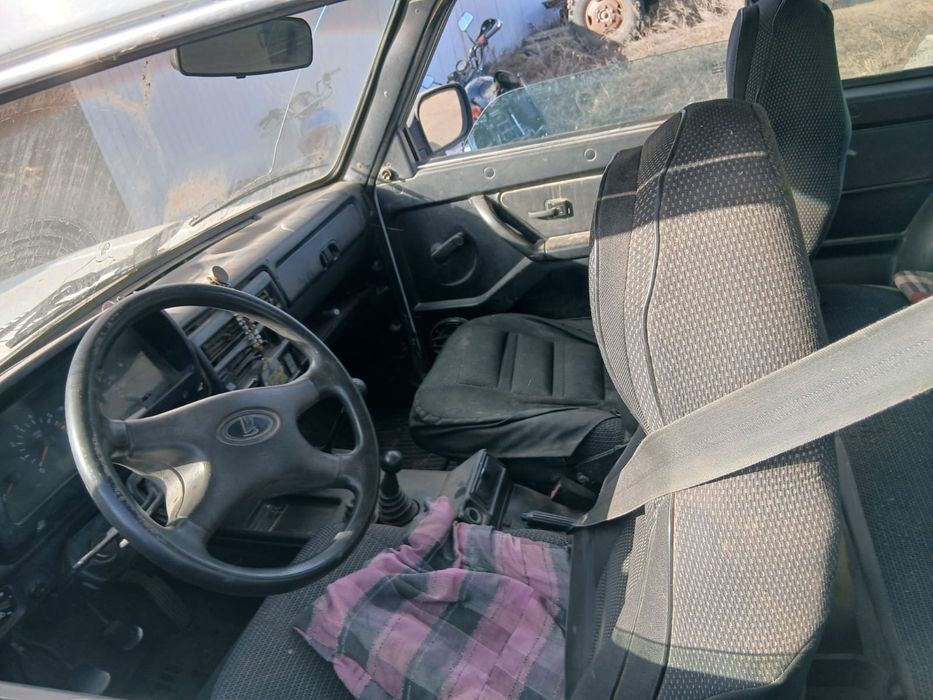 нива 2013  трех дверка