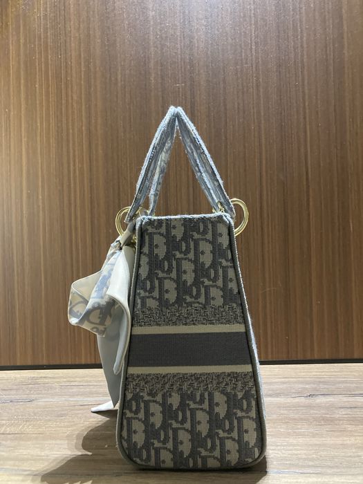 продам сумку cristian dior