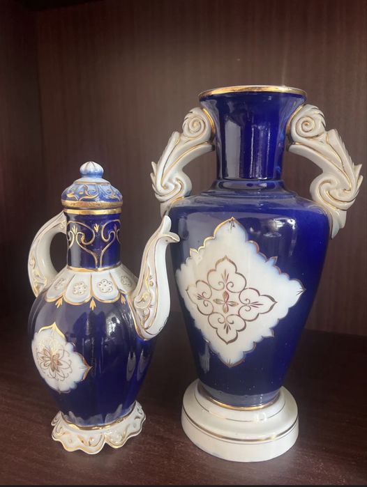 Ваза для цветов и чайник