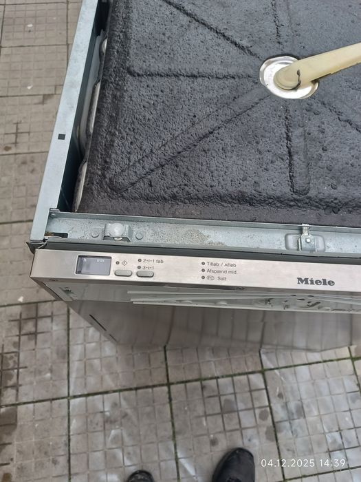 Съдомиялна за пълно вграждане miele