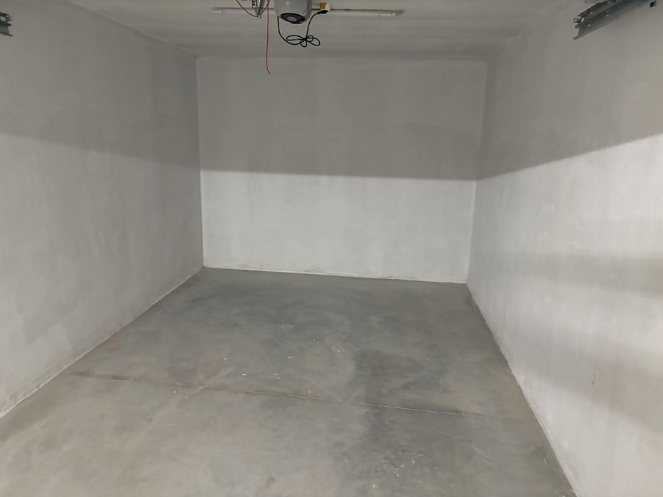 Дава се под наем Гараж / Паркомясто в София, Център - 22 кв.м за 125 € - Снимка #3