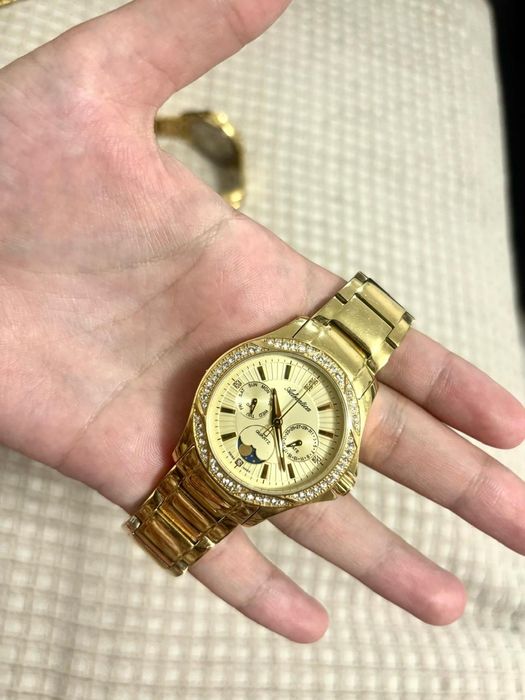 Продам часы Адриатика