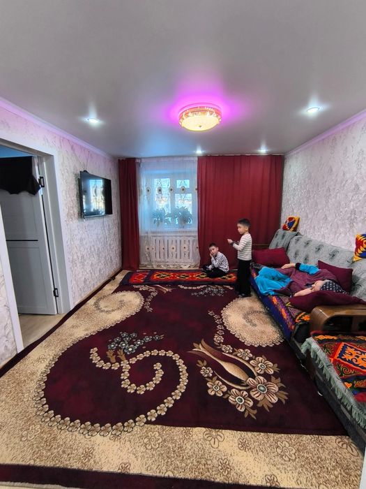 Жер үй сатылады бөліп төлеу қарастырылады.